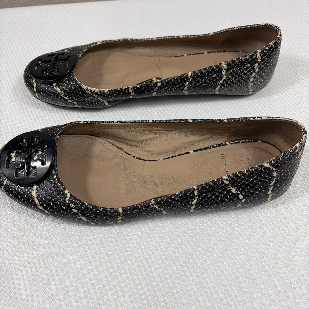 TORY BURCH Reva Mojave Print Leather Logo Ballet Flat Size 8M Black/Ivory - Picture 6 of 9